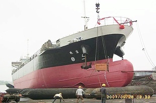 船舶專用上排下水橡膠氣囊,安全可靠、節(jié)約成本、操作簡(jiǎn)單